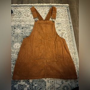 Corduroy brown overalls / Size: Small / New w/out tags